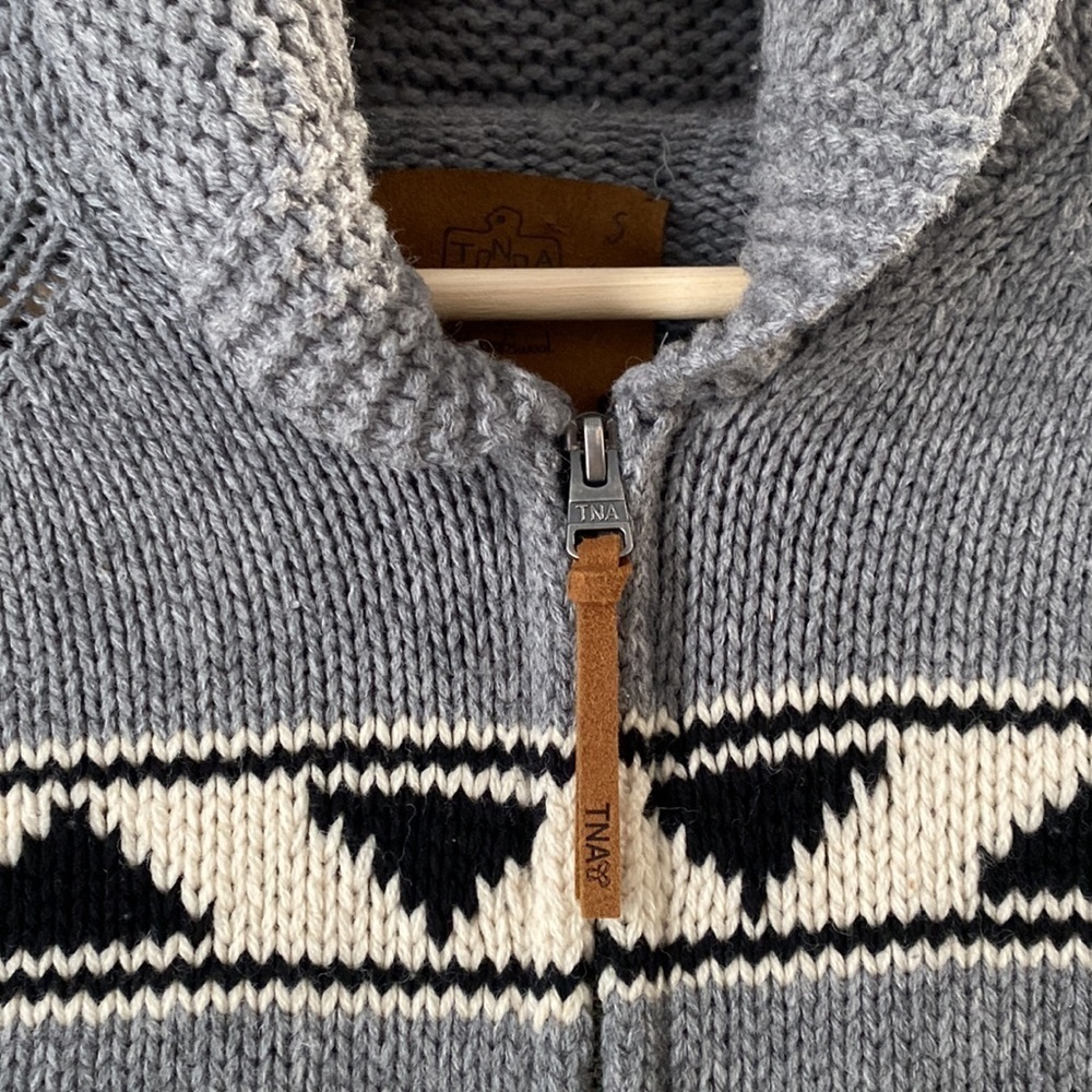 TNA | S | 100% Lambswool Cardigan - Picture 5 of 5